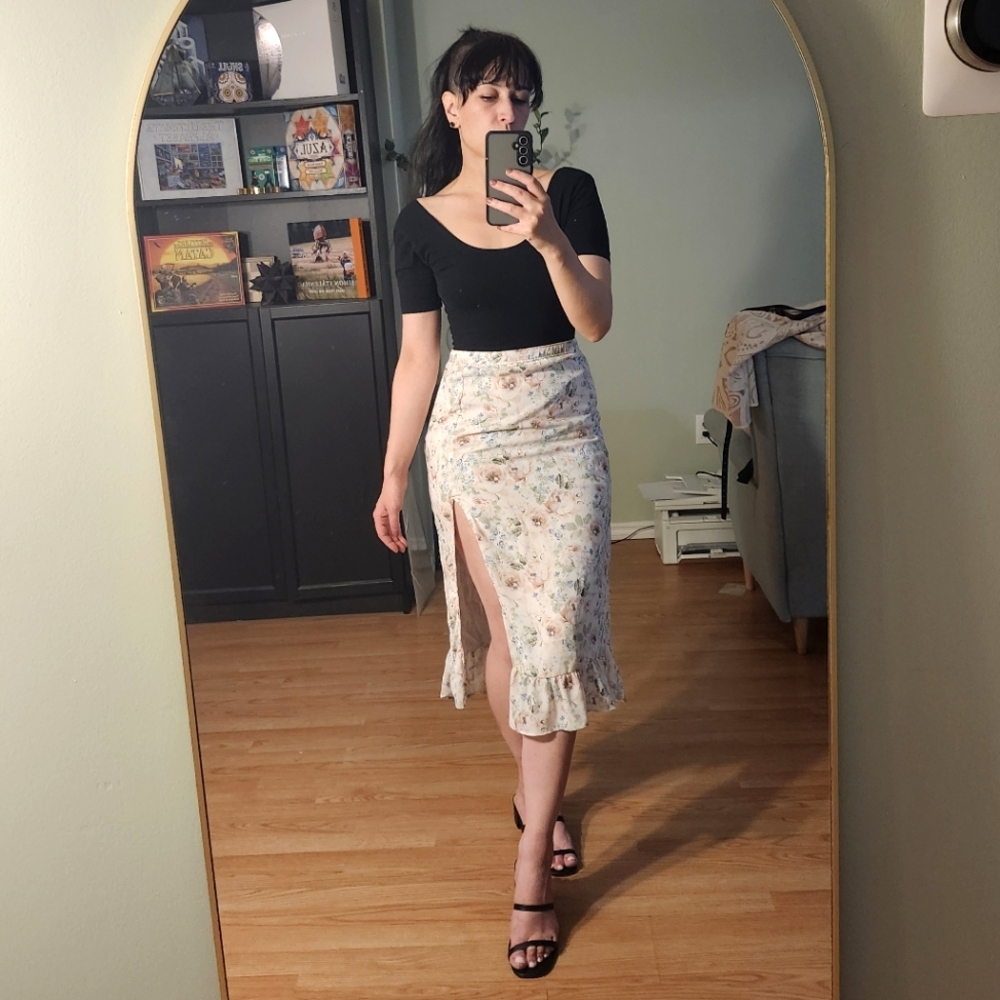 Abercrombie & Fitch Floral Cream Midi Skirt
